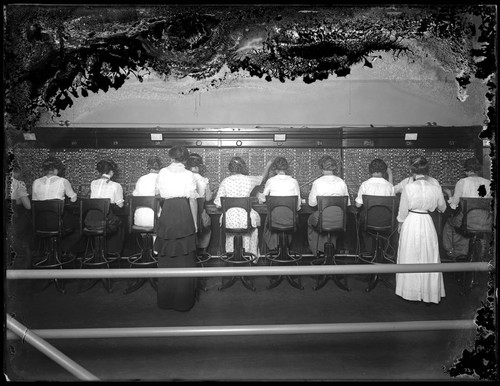 Telephone operators, Home Telephone, 45 West Colorado, Pasadena. 1914