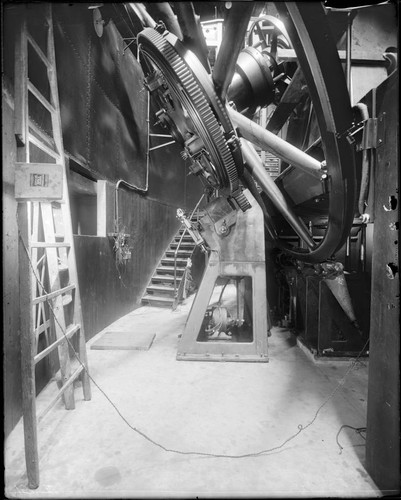 Worm wheel and quick motion right ascension drive of the 100-inch telescope, Mount Wilson Observatory