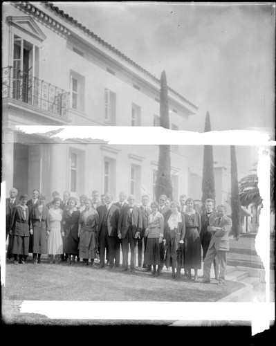 Mount Wilson Observatory staff in front of the Pasadena office building