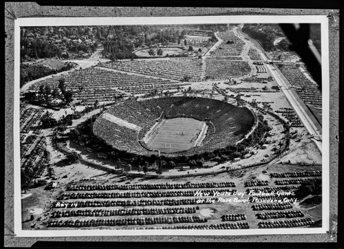 New Year's day football game at the Rose Bowl, Pasadena, Calif