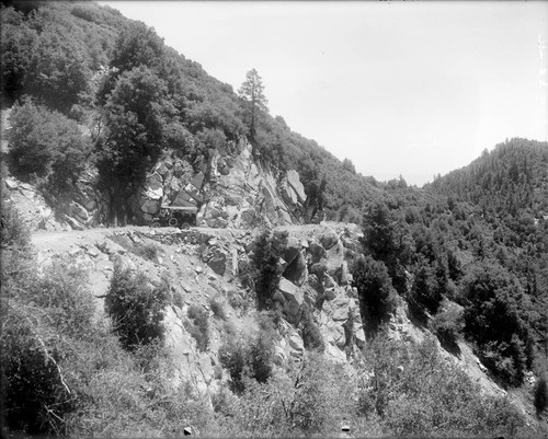 Mount Wilson auto stage line/mail truck traveling on the Mount Wilson toll road