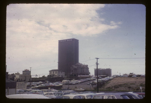 Last two mansions on Bunker Hill