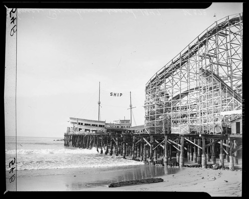 Venice Pier being razed