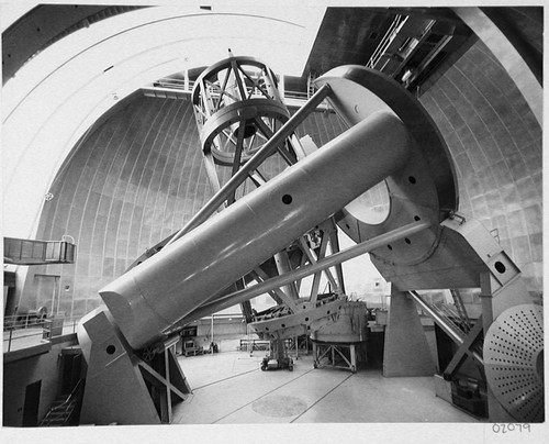 200-inch telescope, tube near zenith, Palomar Observatory