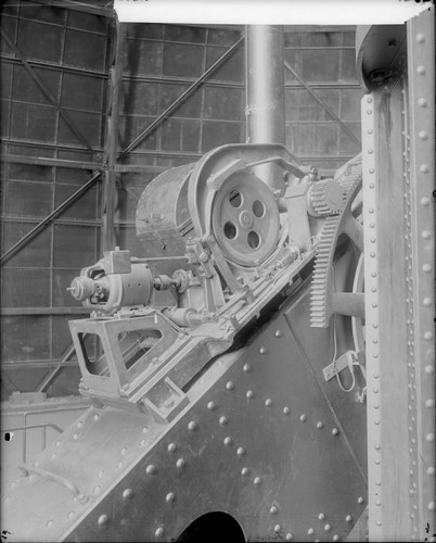 Fast motor and gears of the 100-inch telescope declination drive, Mount Wilson Observatory