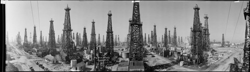 Signal Hill oil field. January 18, 1931