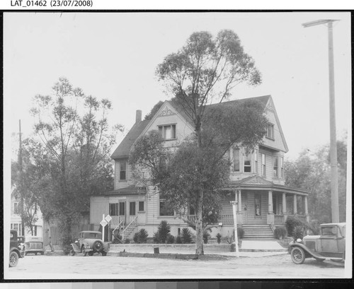 Residence of Harry Chandler, 503 North Broadway in the 1920s