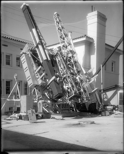 50-foot interferometer mount in front of Mount Wilson Observatory's machine shop, Pasadena