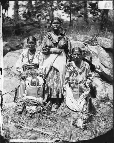 Three Sac & Fox women with babies in cradleboards, Oklahoma Territory