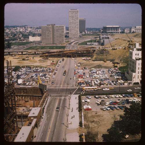 5th and Flower Street intersection and beyond