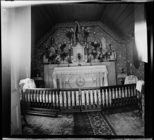 Rancho Camulos interior of chapel