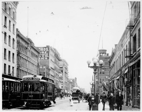 Main Street North from 5th, approximately 1905