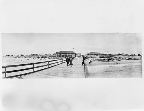 Huntington Beach panorama from wharf