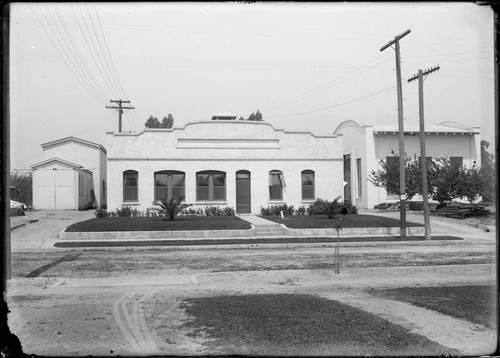 Original Mount Wilson observatory building, telescope erecting house and new physical laboratory, Pasadena