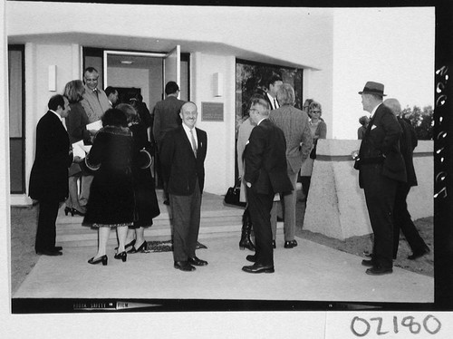 Guests outside the Oscar G. Mayer memorial building, Palomar Observatory