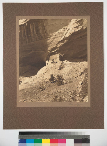 Mummy Cave Ruin in the Canyon Del Muerto, N.E. Arizona. One of the finest ruins in the Southwest