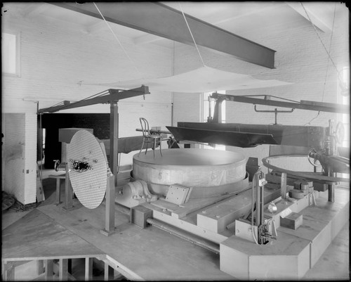 100-inch telescope mirror on grinding machine