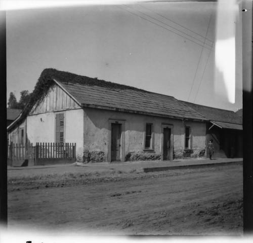 Adobe building on Castelar Street, Los Angeles