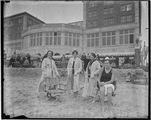 Swim team on the beach in front of the Club Casa del Mar, Santa Monica, California