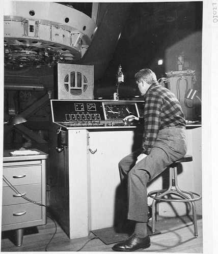 Jim Miller at the 200-inch telescope control desk, Palomar Observatory