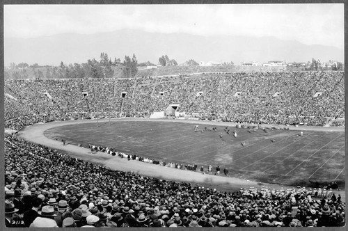 Football game in Rose Bowl, Pasadena, Jan. 1, 1926