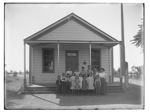 Children in front of Cunningham School, Merced County