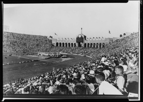 Los Angeles Memorial Coliseum, 105,000 seating