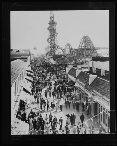 Ocean Park Pier, Lighthouse Slide and High Boy rollercoaster