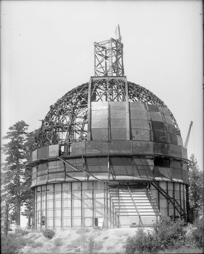 Construction of the 100-inch telescope dome, Mount Wilson Observatory