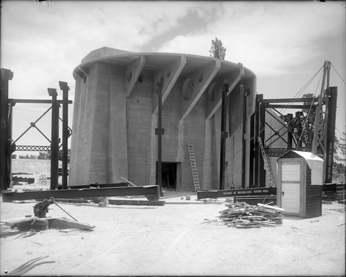 Completed 100-inch telescope foundation pier, Mount Wilson Observatory