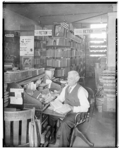 McLean's New and Old Book Shop, 754 East Colorado, Pasadena. 1927