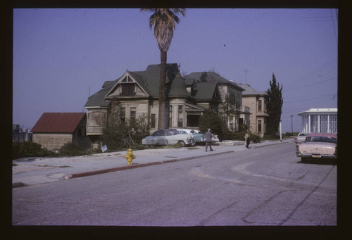 Bunker Hill Avenue going fast