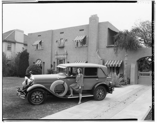 Hudson Sedan with a girl. 1929