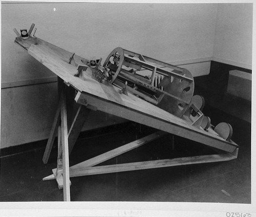 Theodore Dunham's spectrograph at California Institute of Technology