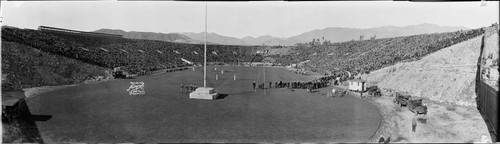 Rose Bowl Game, United States Naval Academy and University of Washington, Rose Bowl Stadium, Pasadena. January 1, 1924