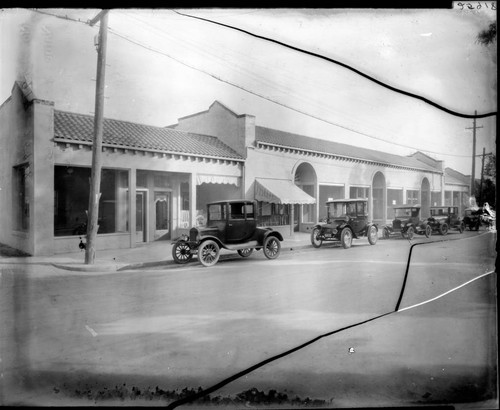 Street scene, South Oak Knoll, Pasadena. 1914?