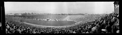 Commencement ceremony in the Rose Bowl, Pasadena