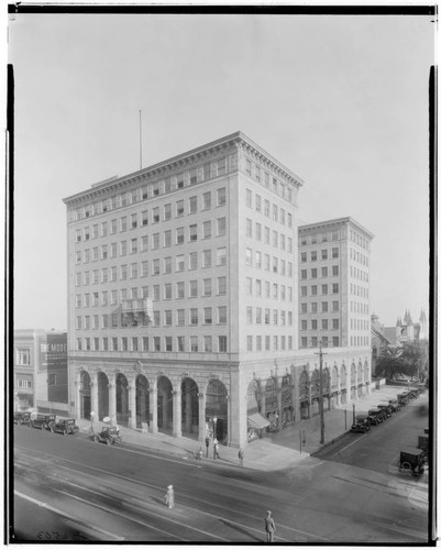 Corner view of the Pacific Southwest building, 230 East Colorado, Pasadena. 1925