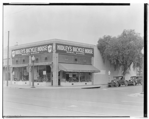 Hidley's Bicycle House, 785 East Colorado, Pasadena. 1930