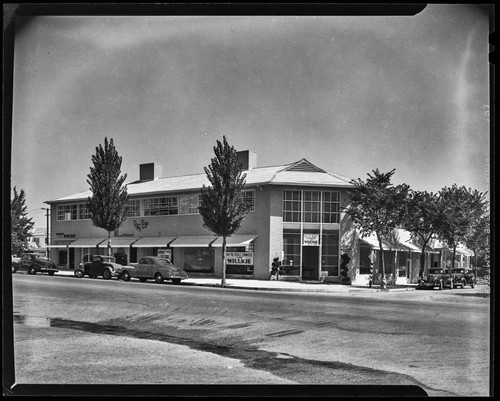 Exterior view of Corrine Griffith Shops, Beverly Drive and Charleville Blvd., Beverly Hills