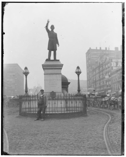 Police statue, Randolph Street, Chicago