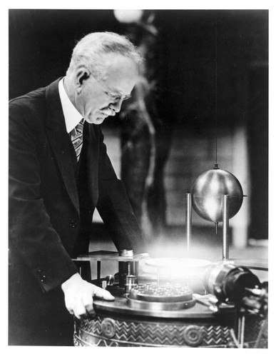 George Ellery Hale standing at the solar image, National Academy of Sciences building