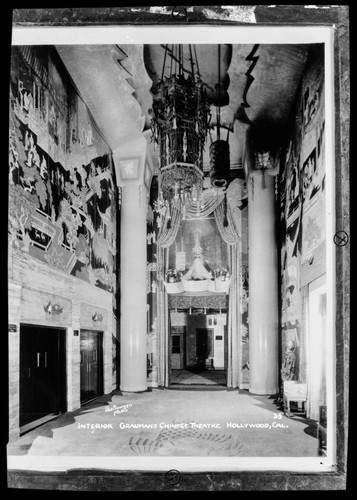 Interior, Grauman's Chinese Theatre, Hollywood, Cal
