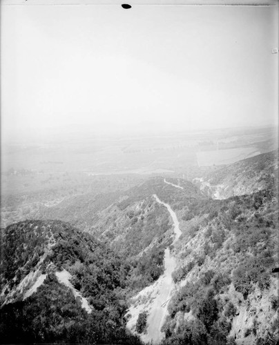 Mount Wilson toll road at Fern Canyon, looking down