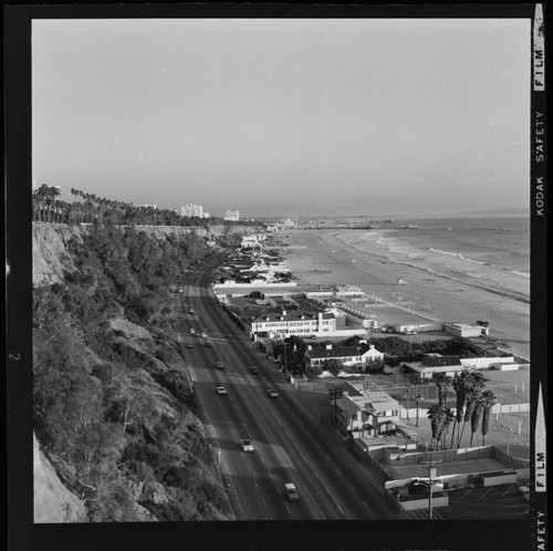 Santa Monica coast road south of Santa Monica Canyon