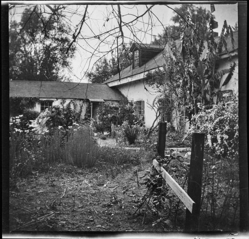 Unidentified house with garden