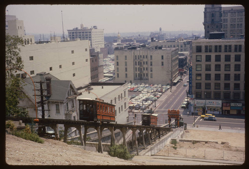 Angels Flight from atop 3rd Street and Olive Street