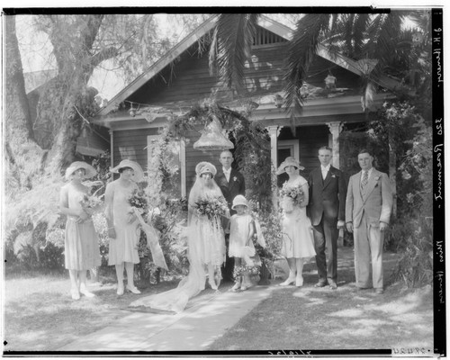 Henery wedding party, 320 Rosemont, Pasadena. 1926