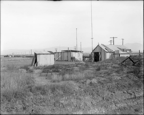 Buildings used for Michelson's velocity of light experiments, Irvine