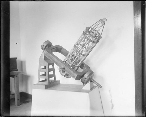 Model of 100-inch Hooker telescope, showing early version of secondary mirror mounting